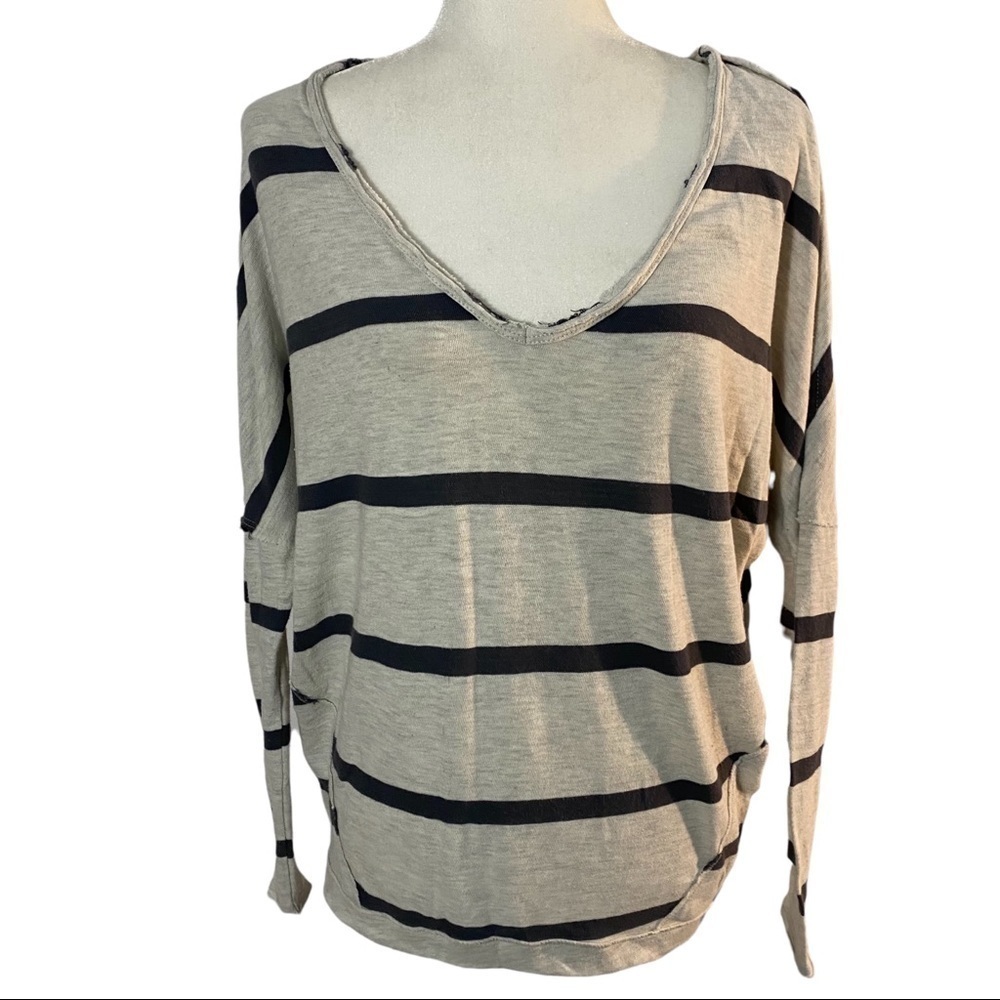 We the Free raw hem lightweight v-neck sweatshirt